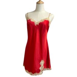 VTG Victoria's Secret Red Babydoll Slip Dress SZ M Sabrina Carpenter Coquette